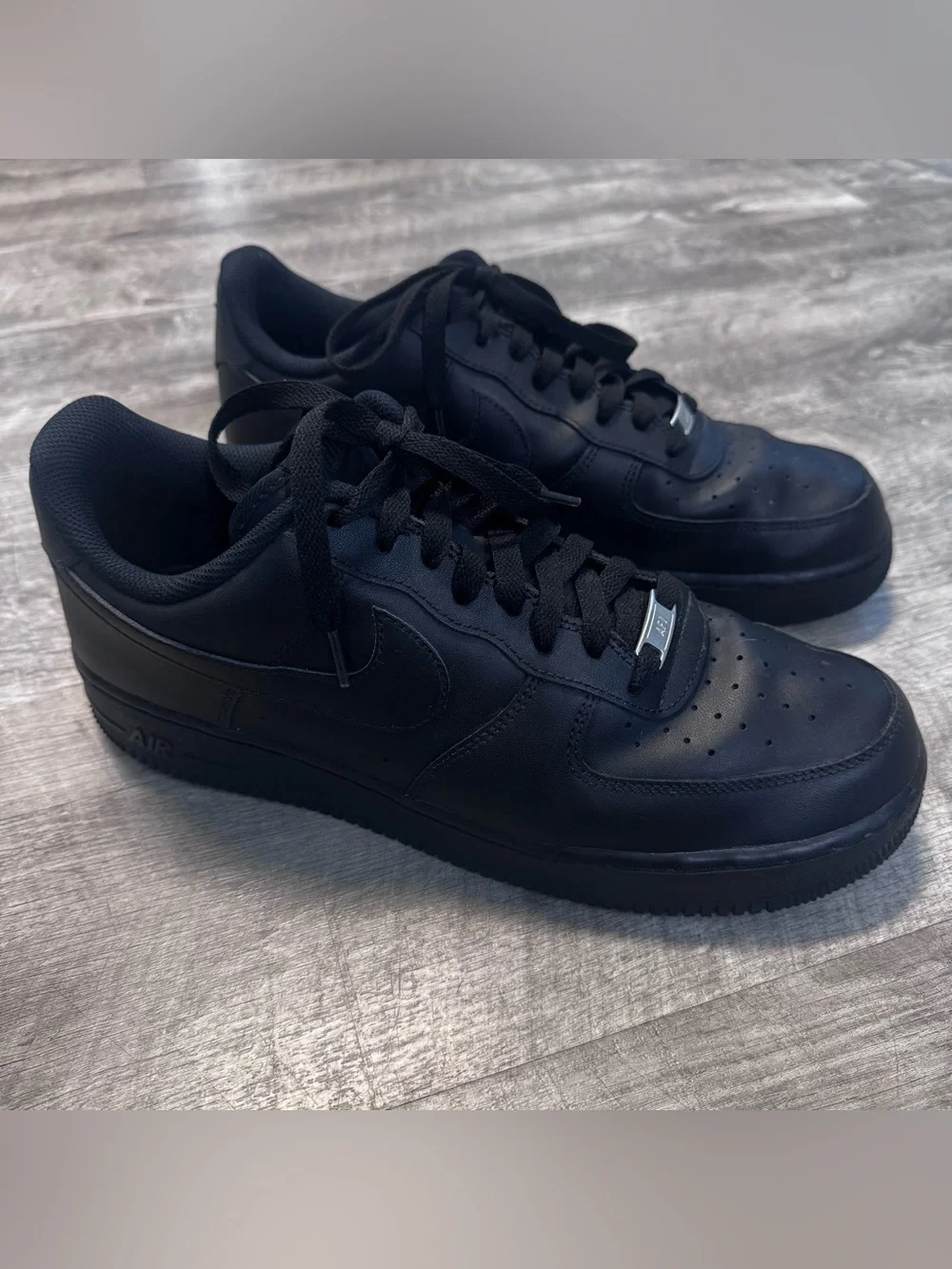 Nike Air Force 1 Triple Black Leather Low Top Sneakers Mens Sz. 13